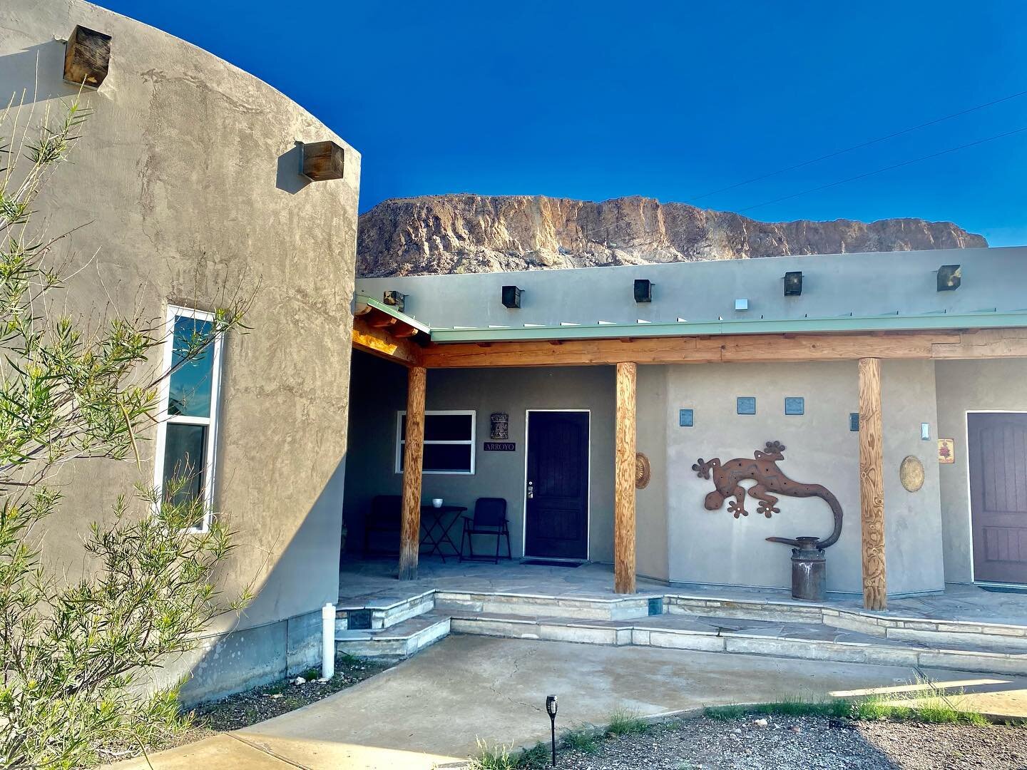 Paisano Village RV Park and Inn has wonderful accommodations and full RV hookups! Just a few mile from the entrance of Big Bend National Park it&rsquo;s a great place to stay! Www.paisanovillagervparkandinn.com #rv #inn #bigbendpark #bigbendchamberof